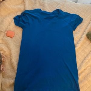 Lululemon swiftly tech poolside blue shirt
